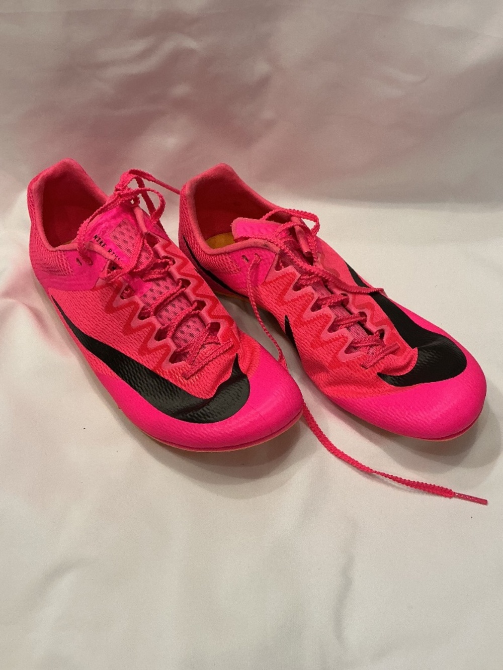 NIKE TRACK & FIELD SPIKES (size: 9.5)